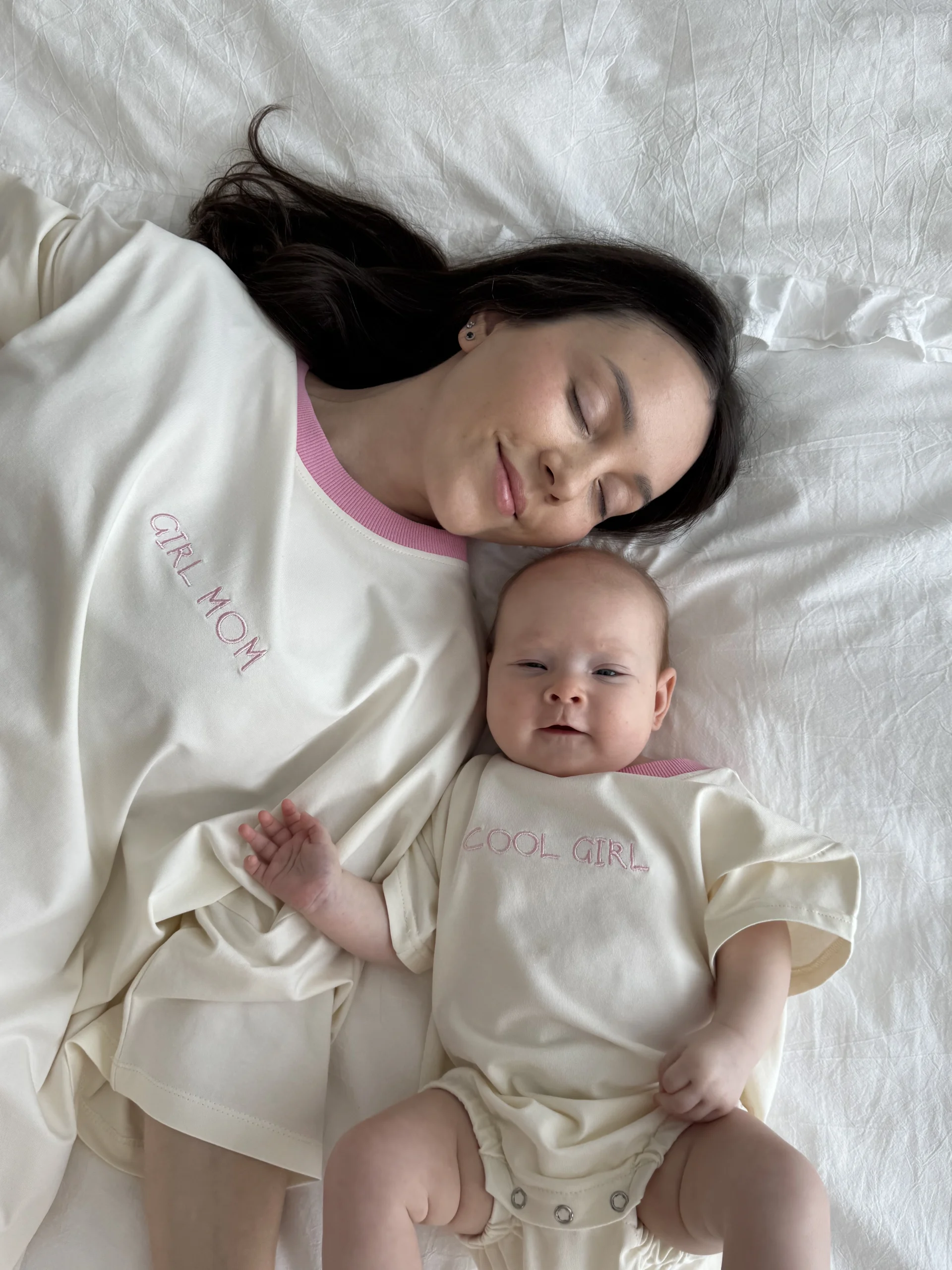 Футболка GIRL MOM
