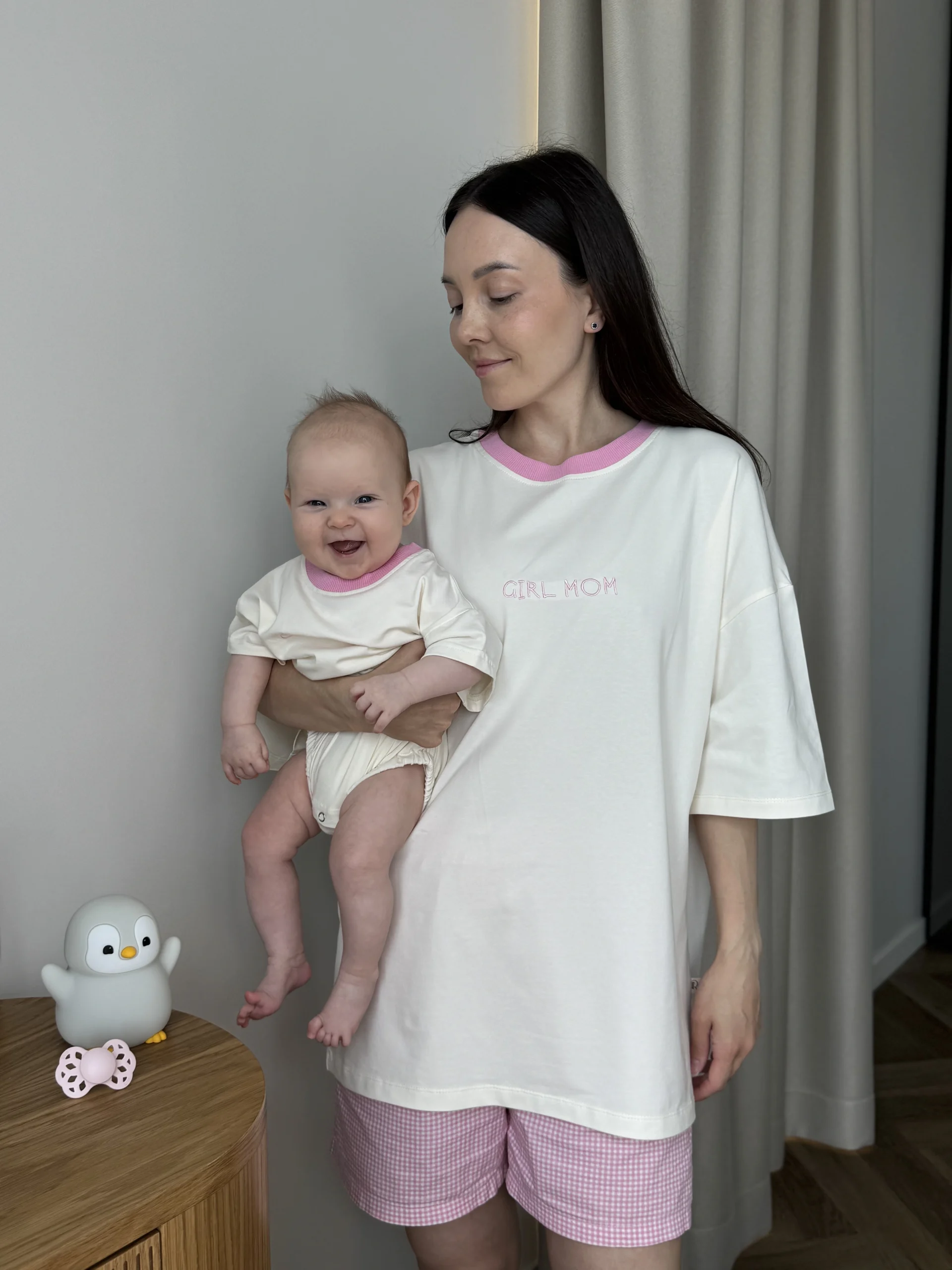 Футболка GIRL MOM